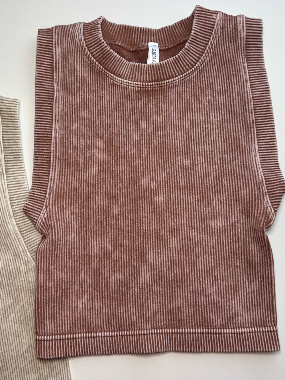 Zenana Set of 2 Stone Washed Ribbed Seamless Crop Tanks L/XL New - Picture 9 of 9